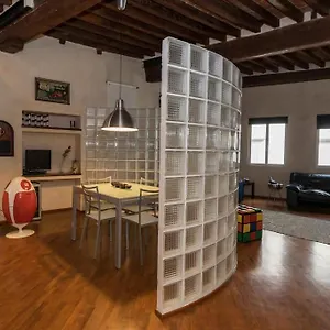  Appartamento Fillungo180